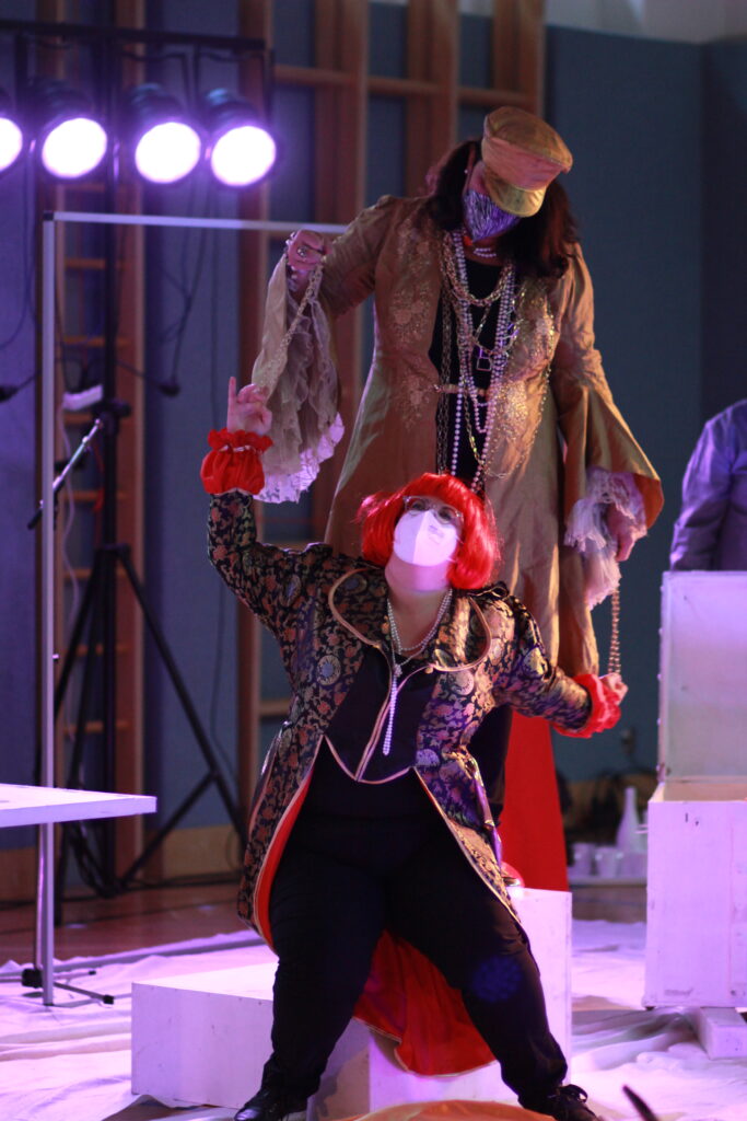 Lederer Elisabeth als Mammon bei frauJEDERmann